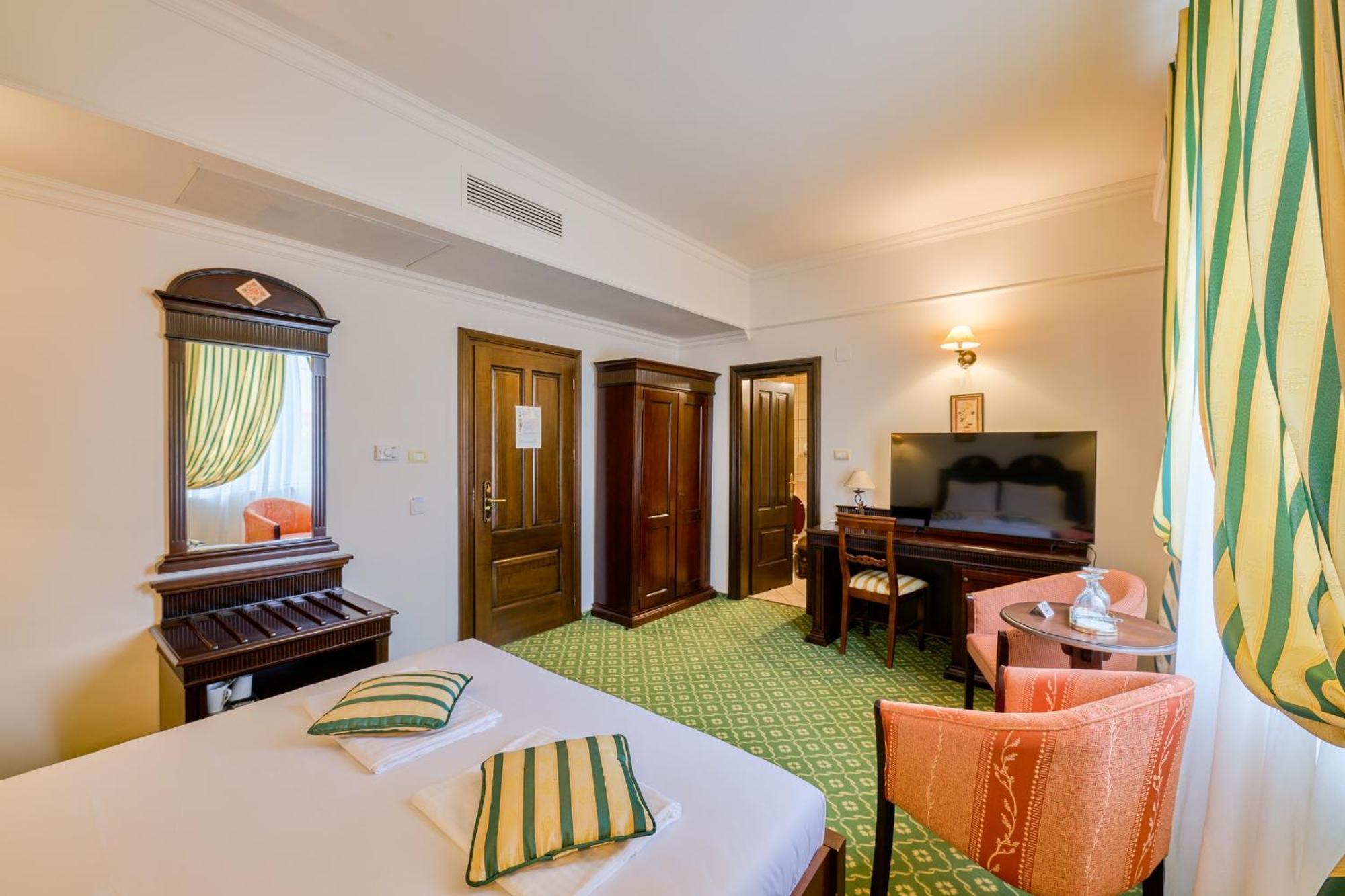 Classico Hotel 3*