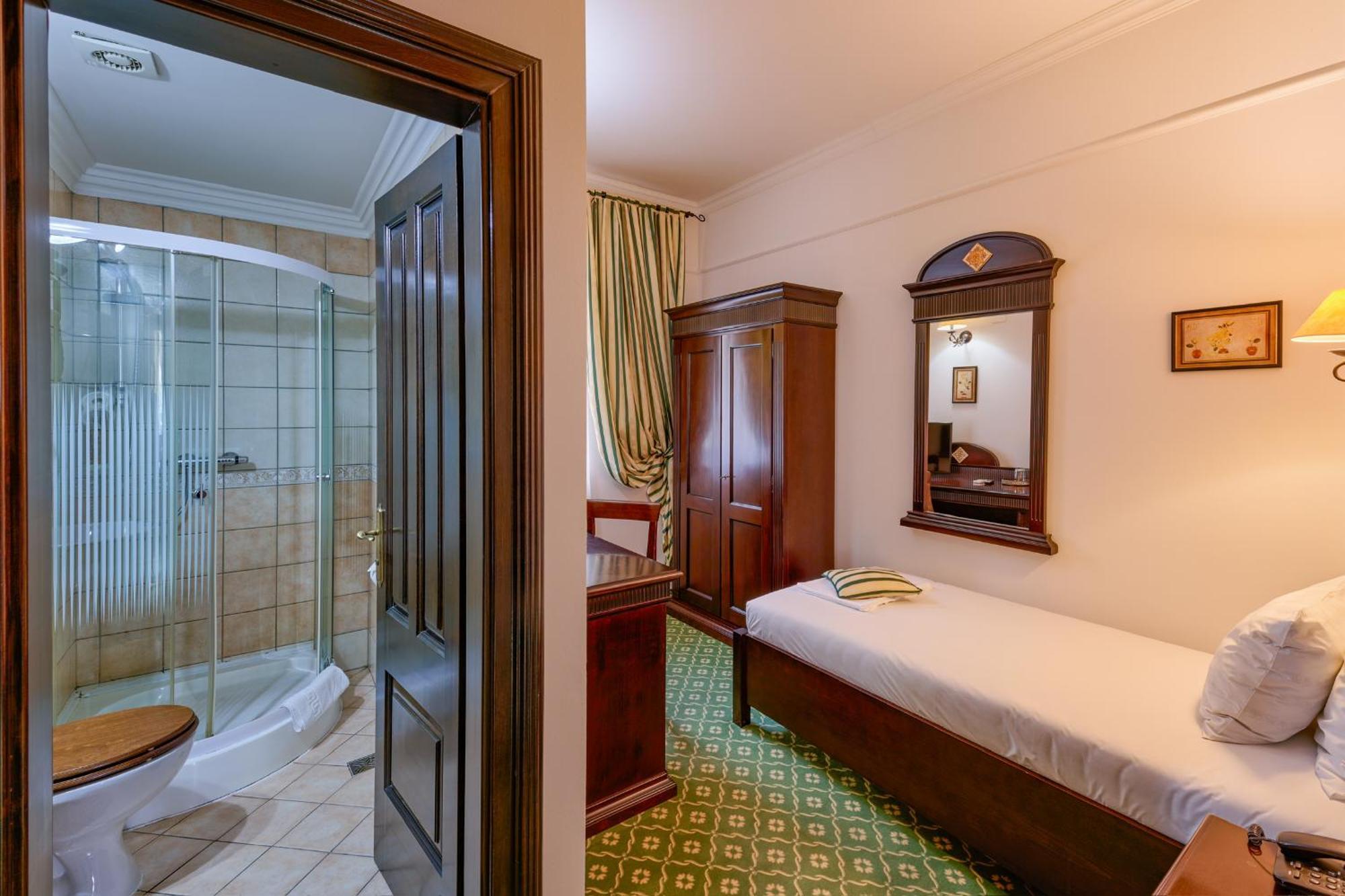 Classico Hotel 3*
